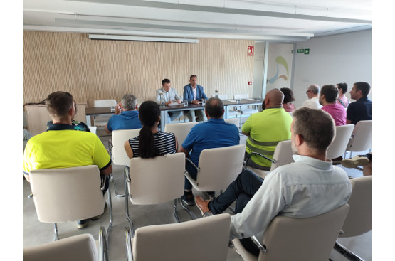 Ir a la noticia Un emotivo acto en la ETAP “El Chaparral” reunió a estudiantes y docentes para celebrar la graduación de las promociones de los ciclos formativos de  Grado Medio y Superior de FP Dual en “Redes y Estaciones de Tratamiento de Agua” y “Gestión del Agua”.